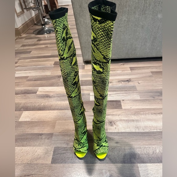 SIZE 7.5 Wild Diva Over The Knee Boots NWOT - Picture 4 of 6